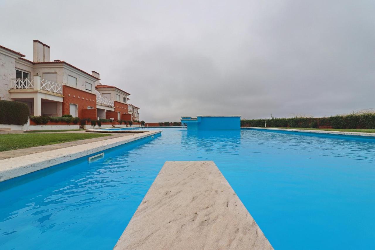 Apartamento Vista Premium Sto Antonio Sao Martinho do Porto Bagian luar foto